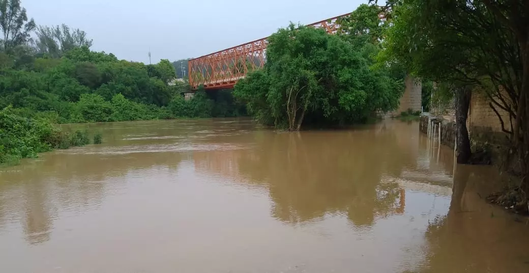 Prefeitura e parceiros atuam para minimizar problemas da enchente em Rio Negro